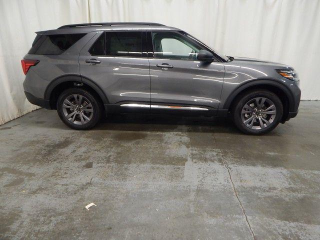 new 2025 Ford Explorer car, priced at $44,743