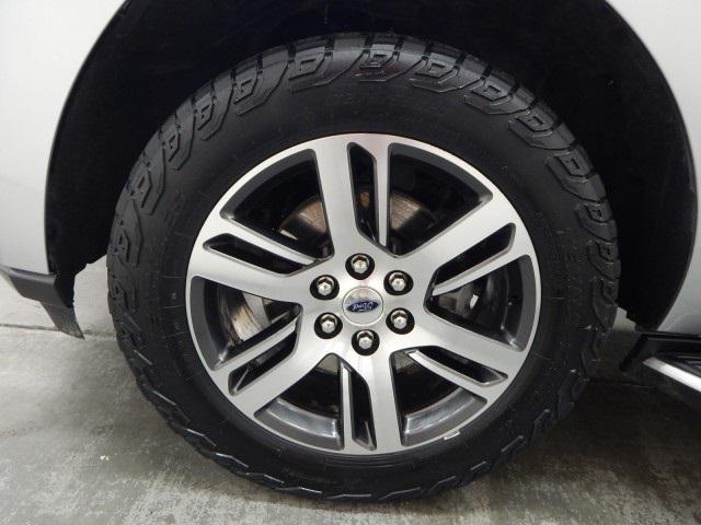 used 2023 Ford Expedition car, priced at $37,447