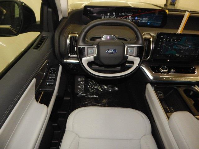 new 2025 Ford Expedition car, priced at $86,995