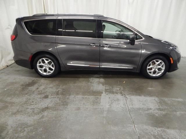 used 2018 Chrysler Pacifica car, priced at $14,474