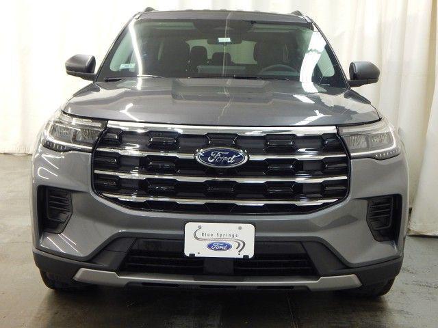 new 2025 Ford Explorer car, priced at $40,343