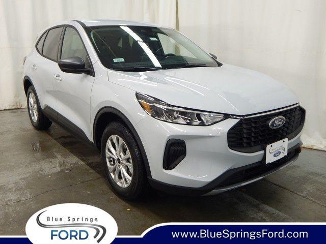 new 2025 Ford Escape car, priced at $25,595