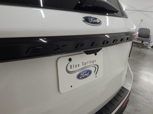 new 2025 Ford Explorer car, priced at $56,101
