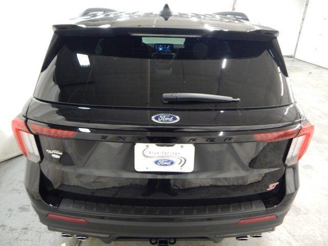 new 2025 Ford Explorer car, priced at $55,177