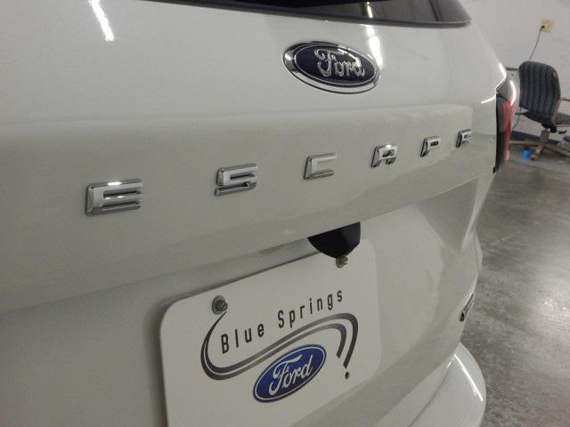 new 2025 Ford Escape car, priced at $38,303