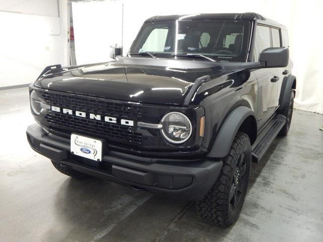 new 2025 Ford Bronco car, priced at $45,914