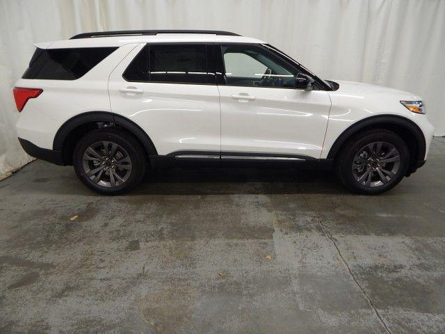 new 2024 Ford Explorer car, priced at $43,916