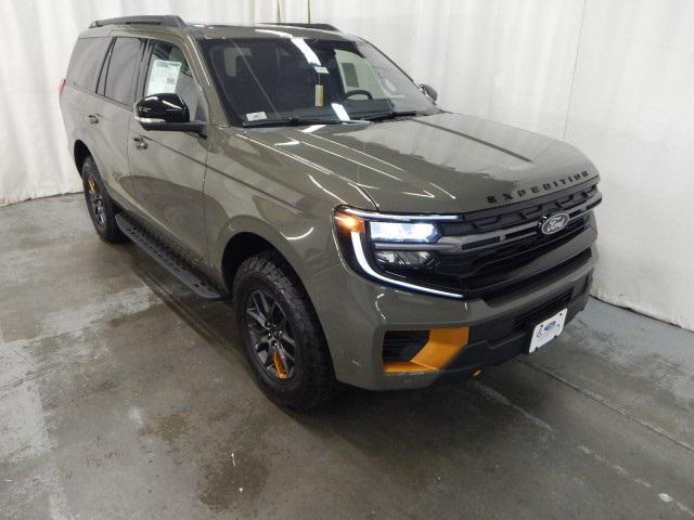 new 2025 Ford Expedition car, priced at $84,785