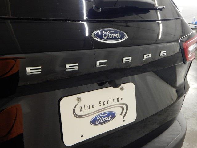 new 2026 Ford Escape car, priced at $30,401