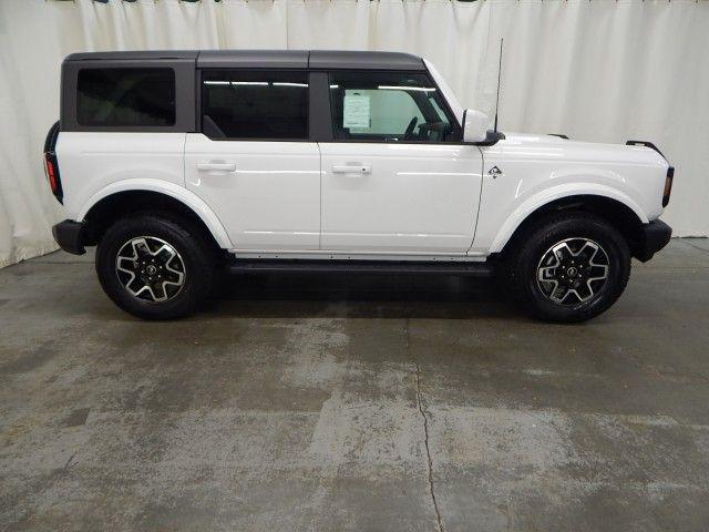 new 2024 Ford Bronco car, priced at $49,542