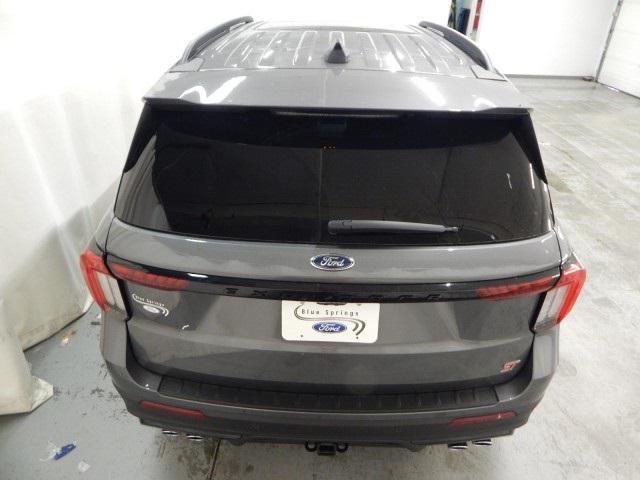 new 2025 Ford Explorer car, priced at $58,963