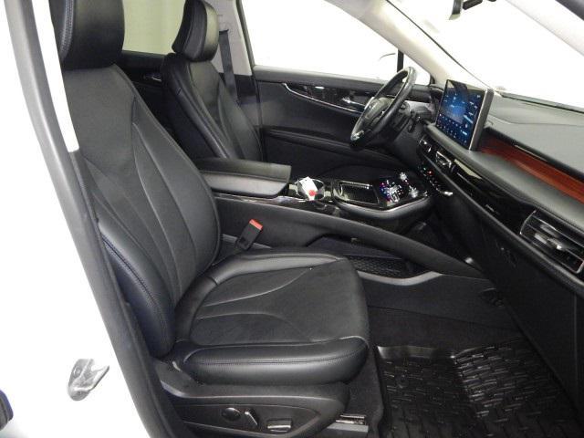 used 2023 Lincoln Nautilus car, priced at $38,940