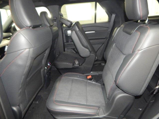 new 2025 Ford Explorer car, priced at $59,710
