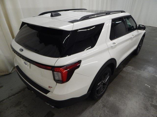 new 2025 Ford Explorer car, priced at $59,710
