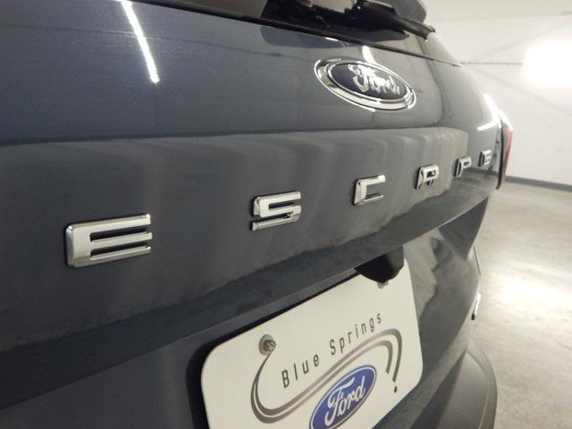 new 2025 Ford Escape car, priced at $31,952