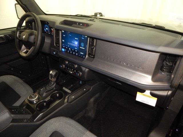 new 2025 Ford Bronco car, priced at $44,652
