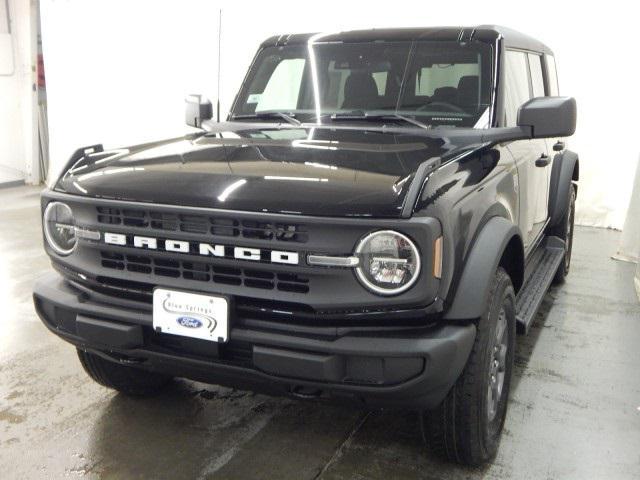 new 2025 Ford Bronco car, priced at $44,652