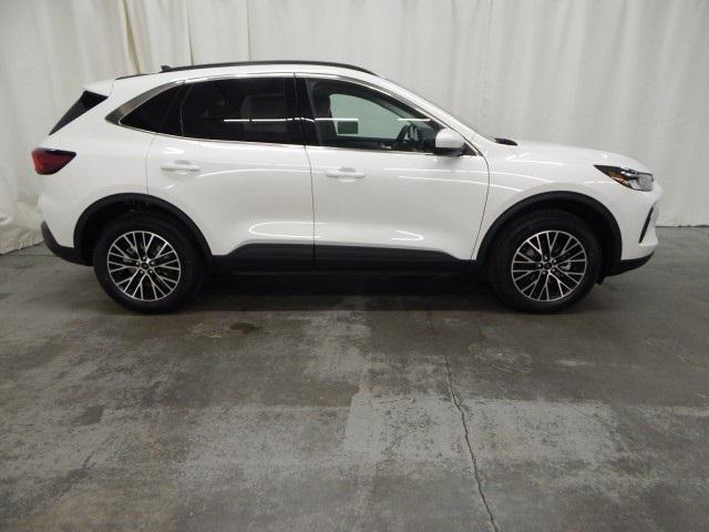 new 2025 Ford Escape car, priced at $38,039