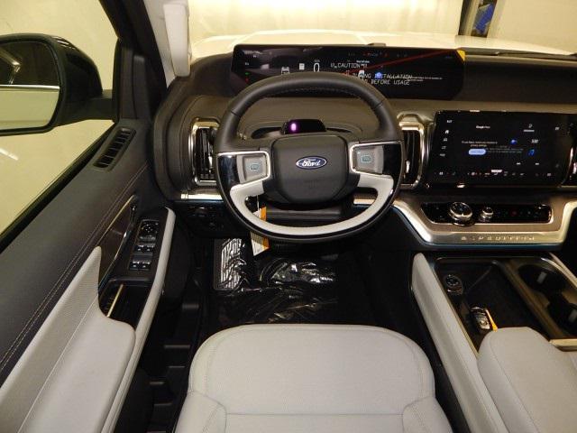 new 2025 Ford Expedition car, priced at $87,595