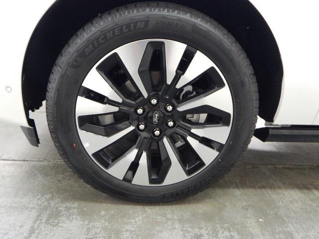 new 2025 Ford Expedition car, priced at $87,595