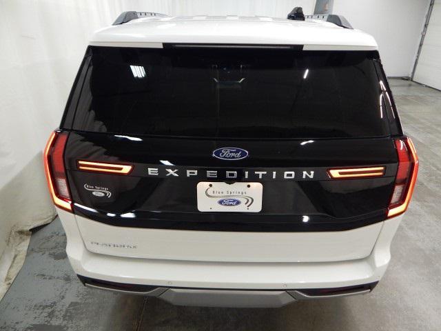 new 2025 Ford Expedition car, priced at $87,595