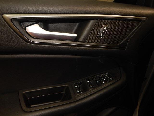 used 2022 Ford Edge car