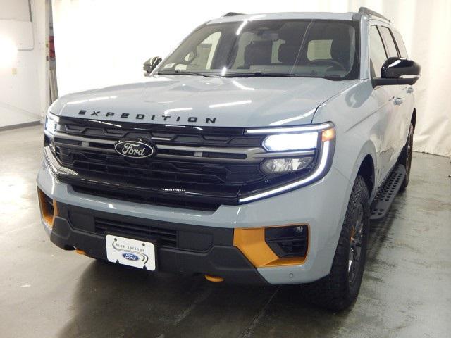 new 2025 Ford Expedition car, priced at $82,280