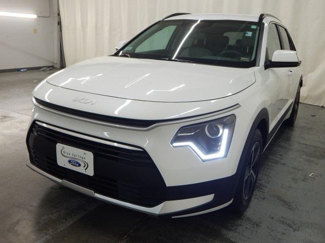 used 2025 Kia Niro car, priced at $24,979