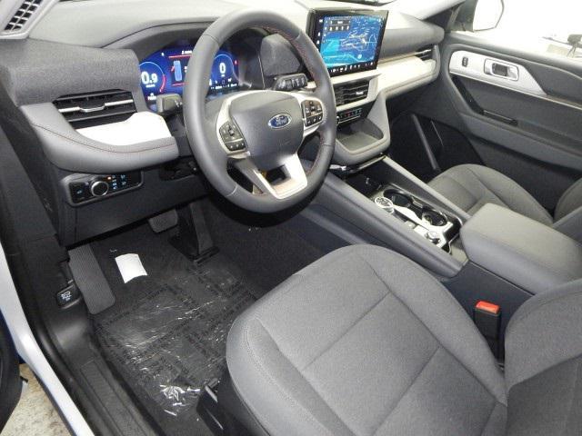 new 2025 Ford Explorer car, priced at $42,010