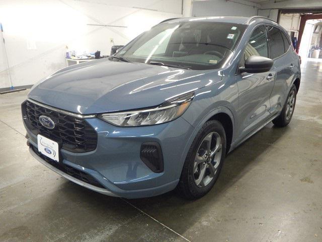 used 2023 Ford Escape car, priced at $25,385