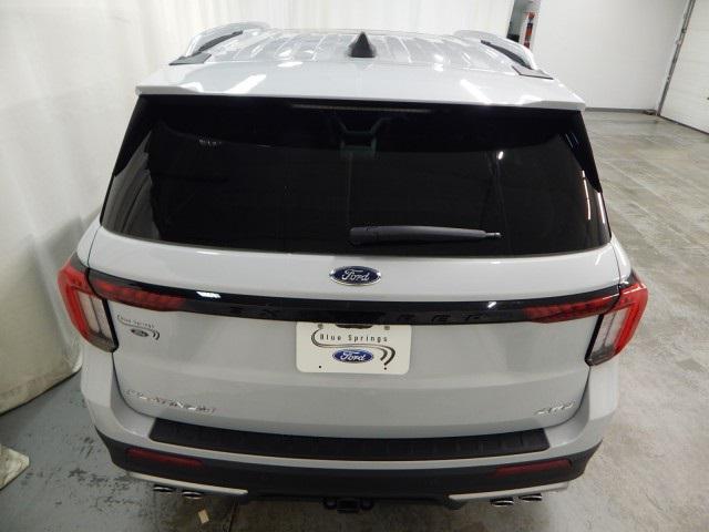 new 2025 Ford Explorer car, priced at $60,300