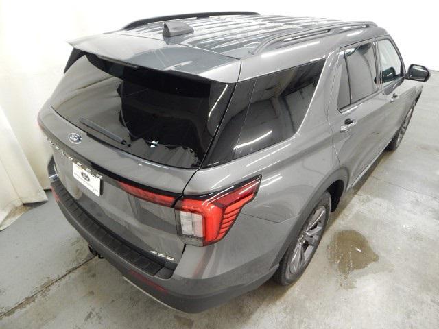 new 2025 Ford Explorer car, priced at $44,525
