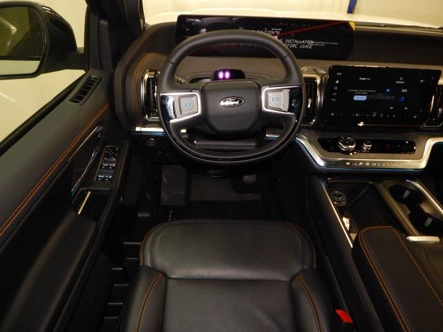 new 2025 Ford Expedition car, priced at $85,285