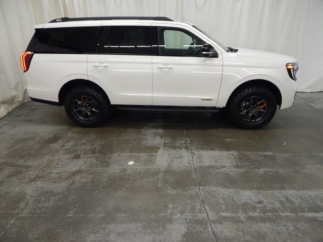 new 2025 Ford Expedition car, priced at $85,285