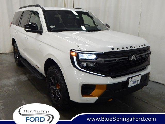 new 2025 Ford Expedition car, priced at $85,285