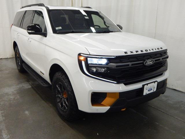 new 2025 Ford Expedition car, priced at $85,285