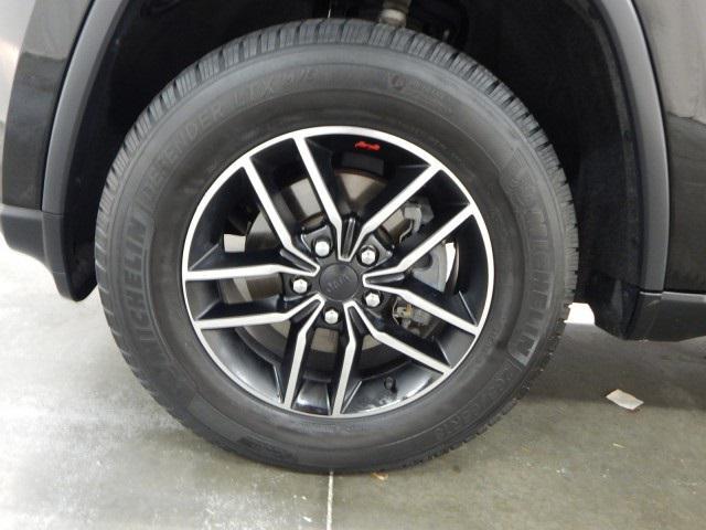 used 2019 Jeep Grand Cherokee car, priced at $17,979