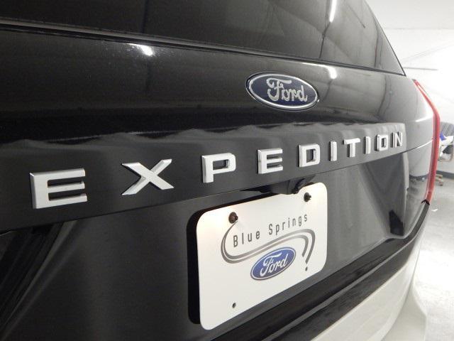 new 2025 Ford Expedition car, priced at $70,725