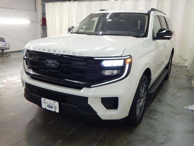 new 2025 Ford Expedition car, priced at $70,725