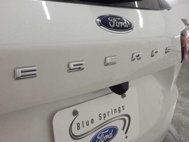 new 2025 Ford Escape car, priced at $28,299