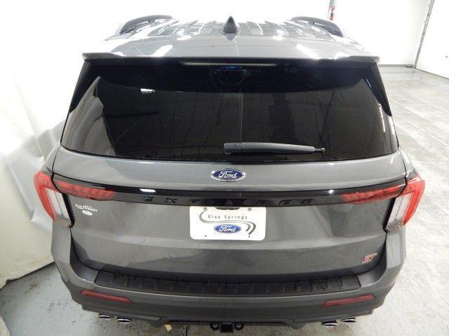 new 2025 Ford Explorer car, priced at $58,511