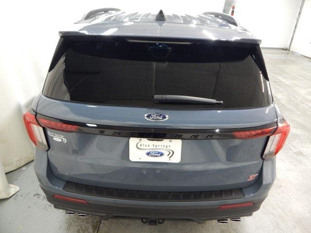 new 2025 Ford Explorer car, priced at $56,428