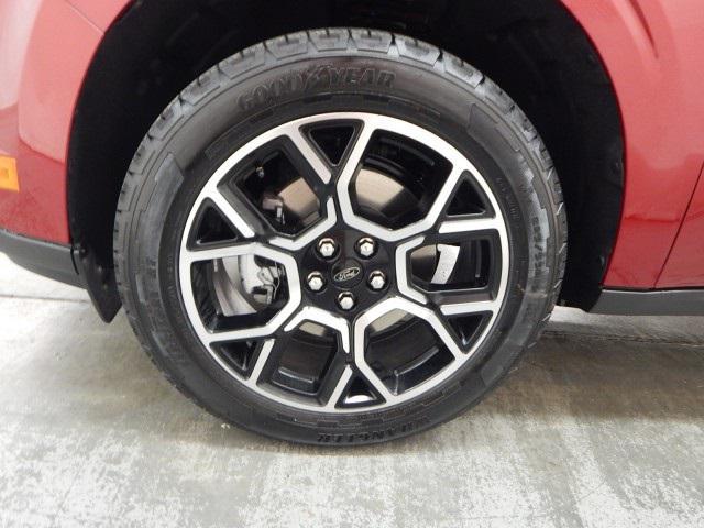new 2025 Ford Maverick car, priced at $37,260