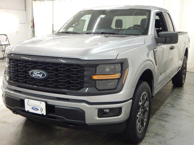 new 2024 Ford F-150 car, priced at $42,201