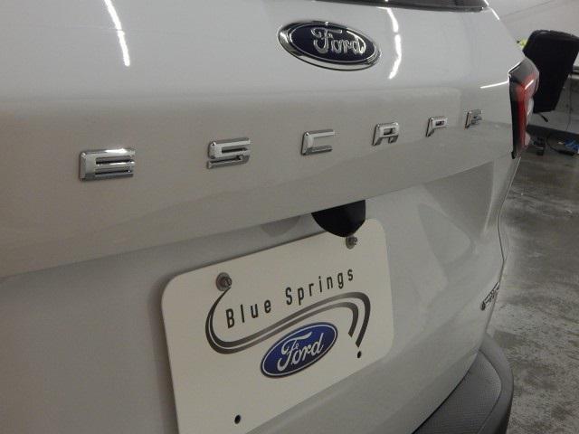 new 2025 Ford Escape car, priced at $26,962