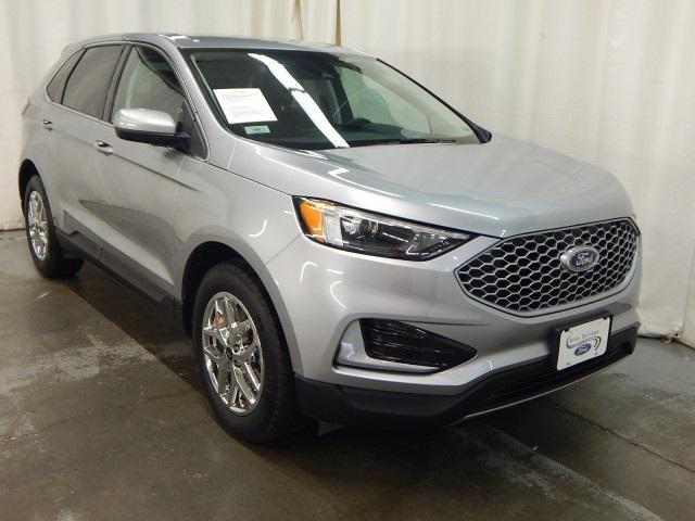 used 2024 Ford Edge car, priced at $27,458