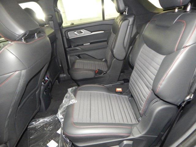 new 2025 Ford Explorer car, priced at $48,227