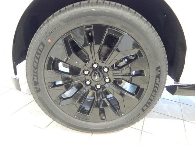 new 2025 Ford Expedition car, priced at $80,350