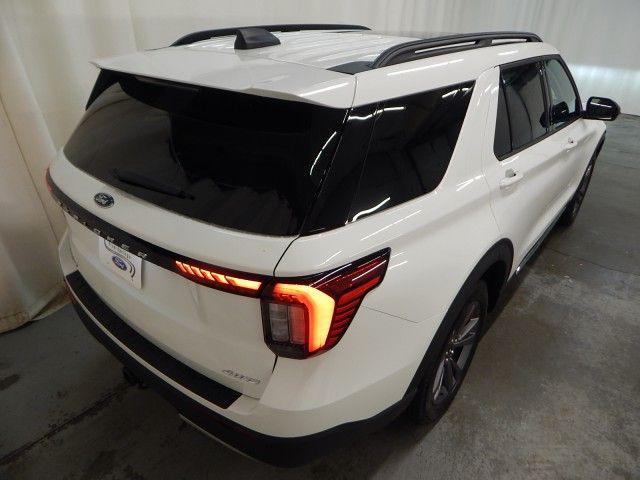 new 2025 Ford Explorer car, priced at $48,566