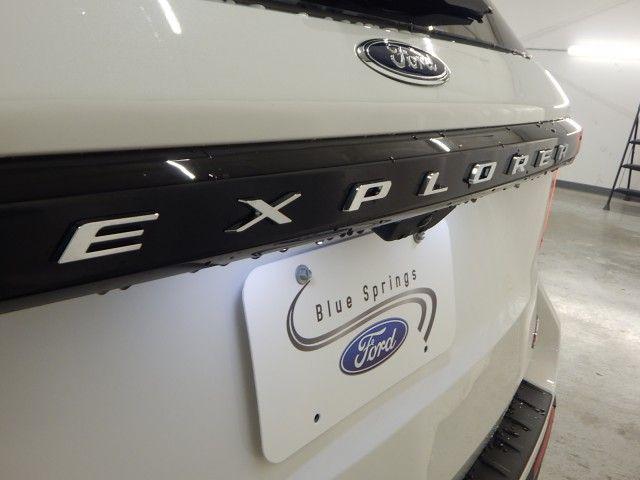 new 2025 Ford Explorer car, priced at $48,566